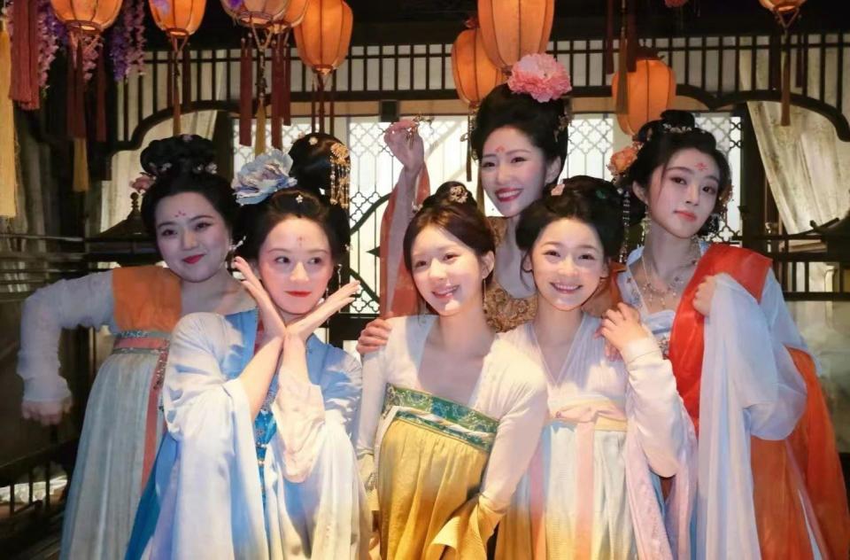 《珠帘玉幕》12位古装美女，赵露思第3，谢可寅第2，第1很有灵气