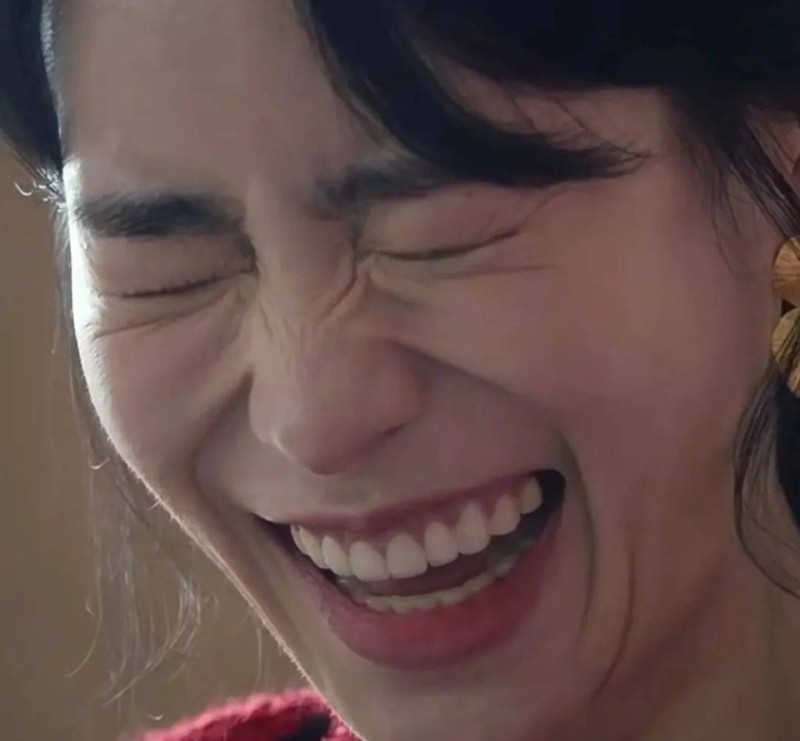 才2年，这娱乐圈“疯批美人”变了个样