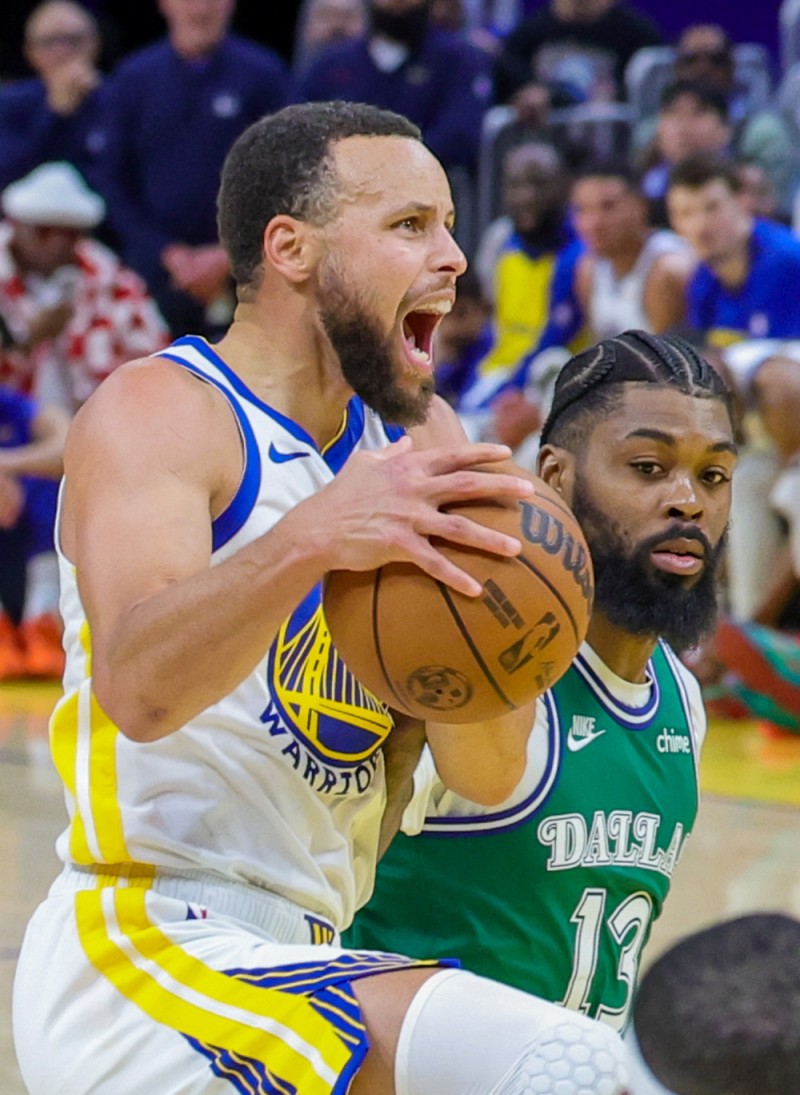 篮球——NBA常规赛：勇士胜独行侠_腾讯新闻